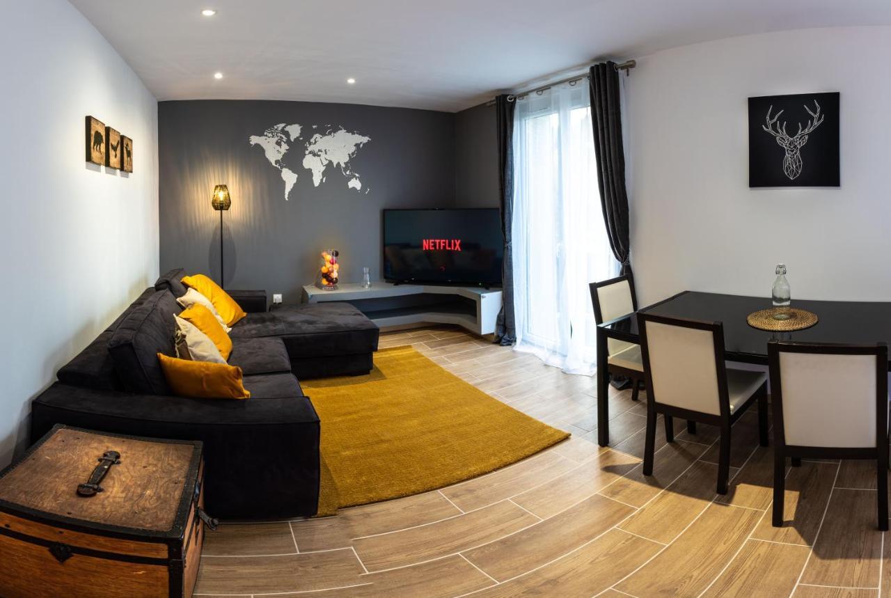 Cirrus Digne-les-Bains Exterior photo